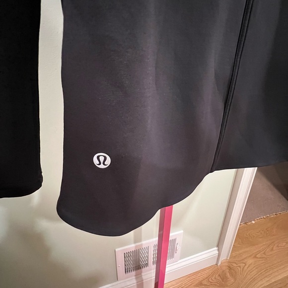 Lululemon Athletica Embrace The Space Black Zip-Up Jacket Excellent Condition - Picture 8 of 8